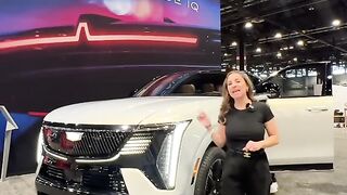 2025 Cadillac Escalade IQ EV #cadillac #escalade #escaladeiq #ev #luxurysuv #chicagoautoshow #