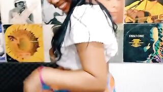 Essa é bela mulher descendência do povo índio são bonita