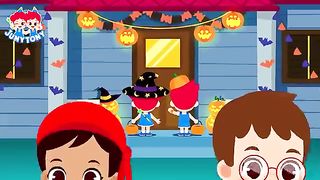 Chocolate vs. Gummy???????? Sweet Candy Trick or Treat Halloween Songs