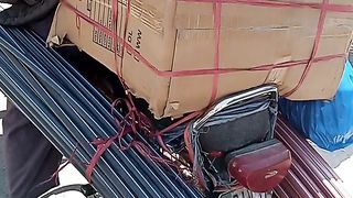 Mind-blowing jugaad on bike #viral