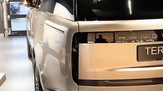 One happy new customer in the Netherlands#RangeRover #Autobiography