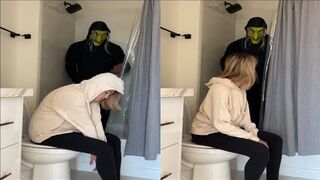 Scare Cam Pranks 2024  Funny Scare Prank  Jump Scare Funny Compilation #32