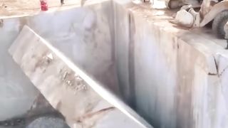 Cutting Stone With Heavy Equipment