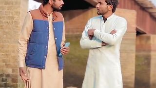 سکول جانے کے نقصانات کبھی اپ نے یہ دیکھا ہے کہ سکول جانے کے بھی نقصانات ہوتے ہیں