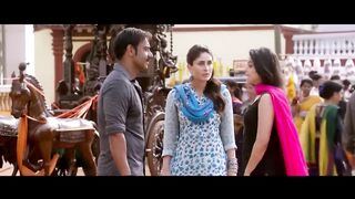 Singham Returns Movie Scene_ Kareena Kapoor Khan's Fiery Jealousy Takes Center Stage.