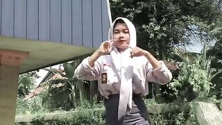 Beautiful Women Dancing 18