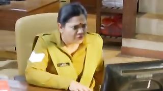 Karishma Singh Ki Kaunsi Video Ho Gayi Viral_???????????? _ Maddam Sir _ #Shorts #MaddamSir.