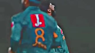 Pakistani Bowlers Showing Levels ???? #shorts