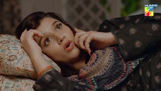 Larki Neend Mein Lekin..! #maheensiddiqui #samikhan - Dooriyan - HUM TV.