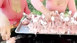 Cooking fried chicken viral video. Must watch.