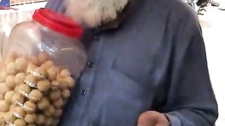 Baba g na baat TU si kehi hain