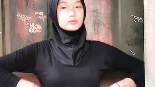 Charm of Beautiful Women 12