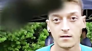 Özil vs Messi vs Neymar Juggling Challenge ????