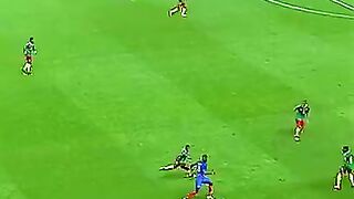Pogba 200IQ Passes ????