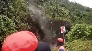 Very strong earth shake