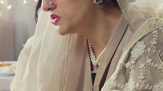 Malika Naami Ki Aurat Kon..._ #sarahkhan #imranashraf #namakharam #shorts #humtv.