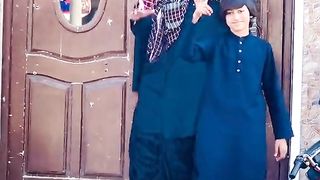 خان