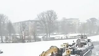 An unusual alternative to an icebreaker