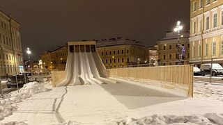 Free slide on the Palace Square in Saint-Petersburg