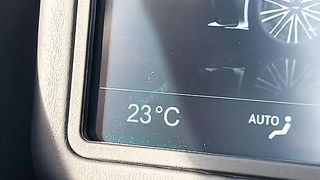 O vreme numai buna de scos decapotabila din garaj la o plimbare!