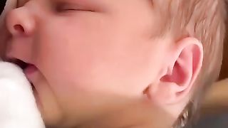 Baby's first minutes of life
