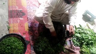 Sarson Ka Saag | ساگ بنانے کا طریقہ | Mustard greens Recipe