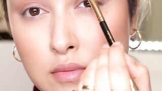How to apply eyeliner tips #ytshort #eyebrows #eyebrowsonfleek #hacks