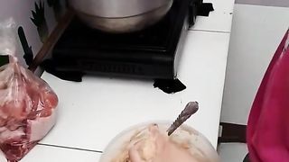 Cara bikin bakso ayam dalam 1 menit