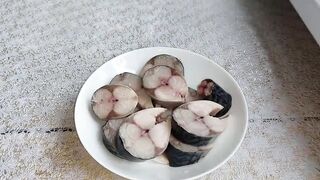 скумбрия быстрой засолки у меня на любом ЗАСТОЛЬЕ. Всё ДЕЛО В МАРИНАДЕ