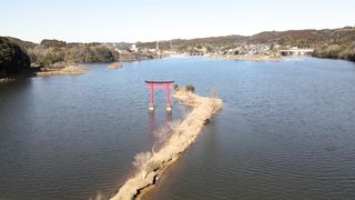 "Japan Uncovered: Cultural Discoveries"