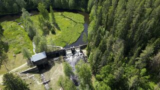 The Vyaryamyanselka Ridge Nature Reserve and the abandoned Finnish hydroelectric power station