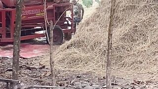 thresher machine