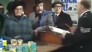 WHAT IS YOUR NAME - MIND YOUR LANGUAGE | FUNNY VIDEO