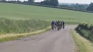 Some people don't like cyclistes !
