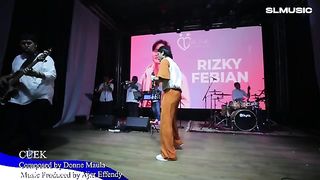 RIZKY FEBIAN - CUEK || LIVE AT KATA CINTA INTIMATE CONCERT