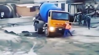 DANCING CONCRETE MIXER.