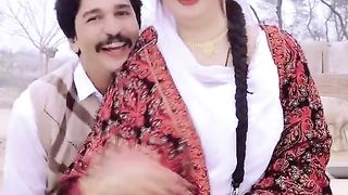 ALIZA WITH HER HUSBAND