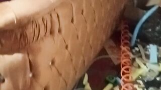 Sofa kancing seribu