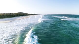 "Australian Adventures: Stunning Scenery and Unforgettable Wildlife Encounters!"