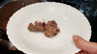 Его можно есть губами! Беру самое жесткое мясо и готовлю нежнейший гуляш.