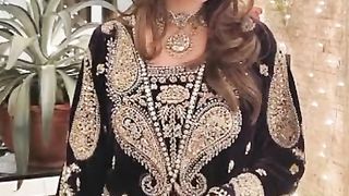 Mah e Noor Haider stunning look in black outfits