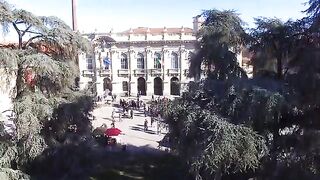 ايطاليا
