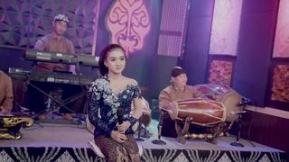 Lala atila - Nyidam sari - keroncong (official music video )