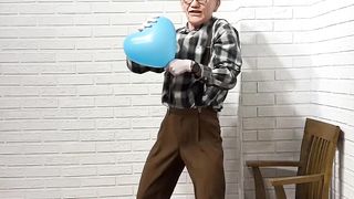 Balloon mechanical dance