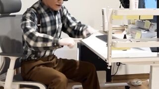 Robot wiping table