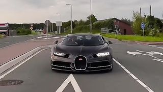 Chiron.... ???????? #chiron #bugatti #bugattichironpursport #bugattichiron #