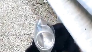 Akibat ulah manusia membuang sampah sembarangan