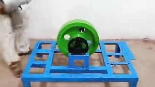 How to generate electricity using alternator and motor