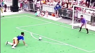 Penalti lucu