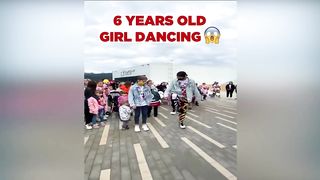 Astronomia Shuffle Dance